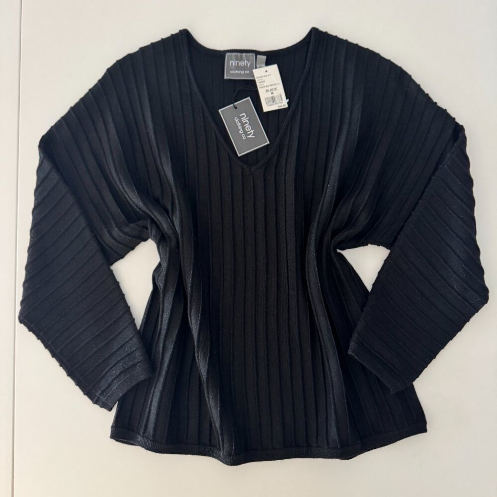 Ninety Clothing co Loose V-Neck Long Sleeves Top NWT, Size M